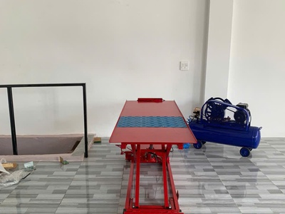 Gía bàn nâng xe máy 0