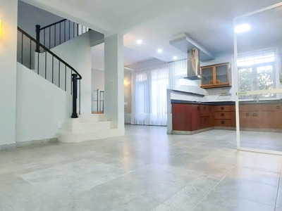 Cho thuê nhà phường an phú quận 2, dt 10x20, cách song hành 200m, đi 2km ra cầu sài gòn 1