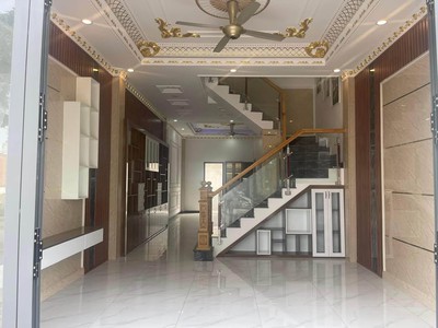 Bán nhà 1 trệt 2 lầu gần trường THCS Nguyễn Văn Trỗi 0