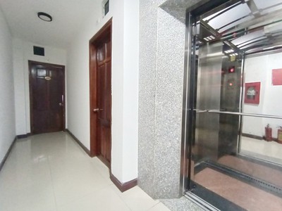 Tòa căn hộ 6 tầng thang máy ,dòng tiền 60 triệu tháng -hồ xuân hương -ngũ hành sơn -giá chỉ 18 tỷ . 2