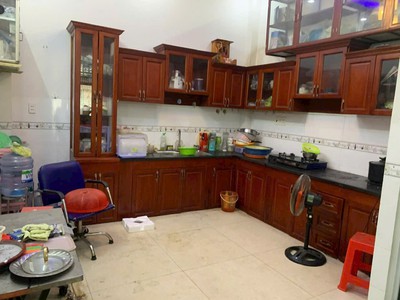 Lê văn lương q7 kết cấu 2 tầng 55 m2 chủ đi mỹ nên bán lại nhỉnh 4 tỉ thương lượng 3