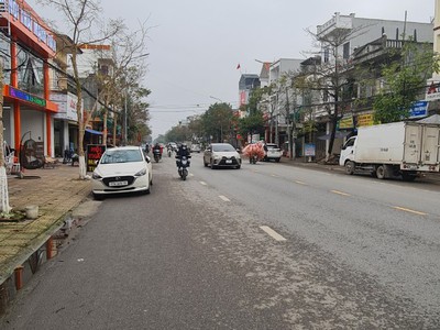 Bán nhà xưởng 2 tầng diện tích 1900m2 tại đông hưng, thái bình, đang có dòng tiền 1,1 tỷ / năm 2