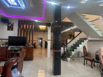 Nhà 3 lầu  8mx18m  đường 6m nguyễn văn quá, tân thới hiệp, q12 giá rẻ 3.95 tỷ 3