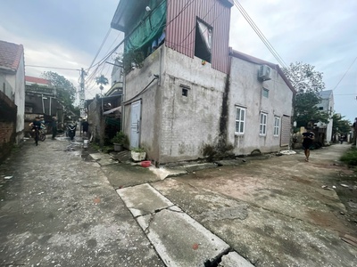 Cc gửi bán 44.7m trung tâm xã thuỵ hương giá chưa tới 2 tỷ đường ô tô chạy thông 3