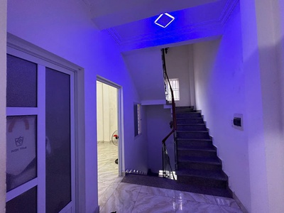 Căn nhà đặc biệt lương khánh thiện hàng hiếm lô góc 3 mặt thoáng . căn nhà 5 tầng đang cho 2