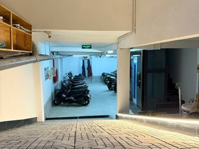 Bán chdv 6 tầng thang máy, 18p, dt 145tr/th. xô viết nghệ tĩnh, bình thạnh 1