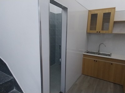 ♪nhà kiệt trần cao vân gần k471 nguyễn tất thành, 30m2, 2.5 tầng cứng sạch, ở ngay 1.7  tỷ 2