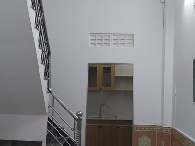♪nhà kiệt trần cao vân gần k471 nguyễn tất thành, 30m2, 2.5 tầng cứng sạch, ở ngay 1.7  tỷ 0
