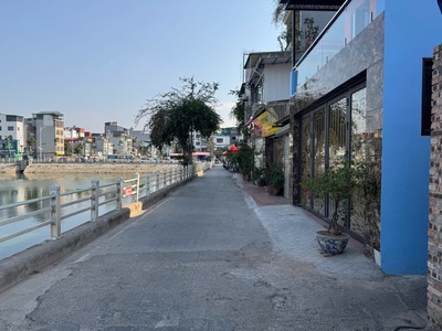 Bán nhà ngọc lâm - long biên - 33m2 x 5t - mt 5.6m - 7.5 tỷ -  ô tô dừng đỗ ngày đêm 0