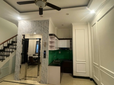 Bán nhà ngọc lâm - long biên - 33m2 x 5t - mt 5.6m - 7.5 tỷ -  ô tô dừng đỗ ngày đêm 2