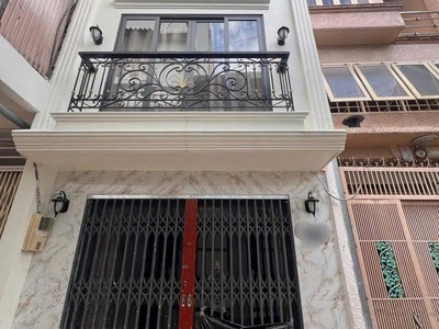 Nhà mới đẹp- gần mặt tiền nguyễn đình chiểu 3tầng-32m2, dọn vào ở ngay. 0