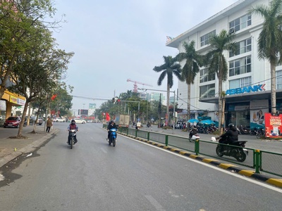Bán nhà 3 tầng mặt đường kinh doanh lý bôn 1
