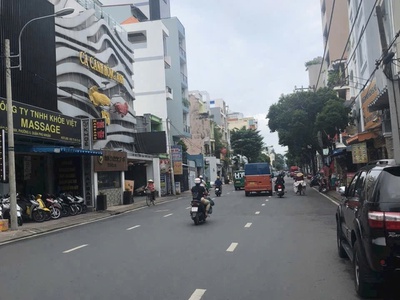 Bán nhà mặt tiền  đào duy anh -  phan đăng lưu,  8x15.5m, 4 tầng -  hđt 60tr-  33.5 tỷ 0