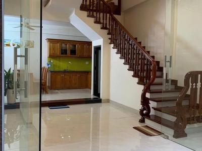Bán nhà 4 tầng mặt phố Tiền Phong, ph Quang Trung, TP HD, gần 40m2, mt 4.6m, 3 ngủ, 3vs 1