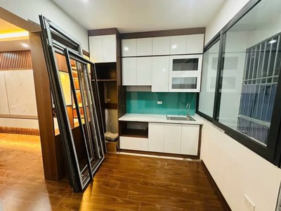 Nhà tt tầng 4.hồ đắc di. đống đa  dt 90m2. giá 3,xx tỷ. 0