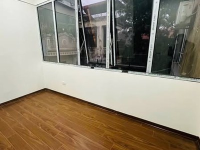 Nhà tt tầng 4.hồ đắc di. đống đa  dt 90m2. giá 3,xx tỷ. 2