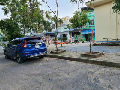 Rất hiếm nhà mặt tiền đường 10.5m đối diện công viên - sát thăng long - đường bình hoà 12- quận cẩm 1