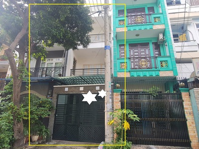 Cho thuê nhà mặt tiền hoa bằng 100m2, 2 lầu   st - gần trường cđ 3