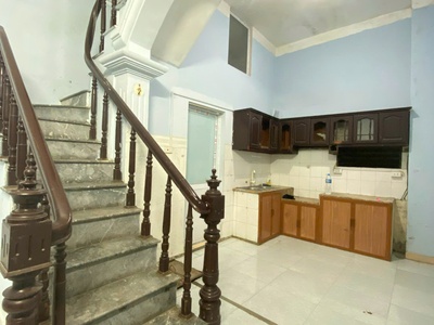 Cho thuê nhà kd bán hàng  online phố kim đồng, 35m2, 3 tầng, 3 ngủ, 11 triệu 0