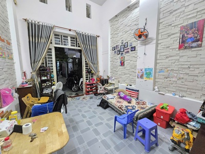 Hxh hiệp bình chánh - 3 tầng - 64m2 - không quy hoạch - sổ a4 - đầy đủ công năng - dân trí cao. 2