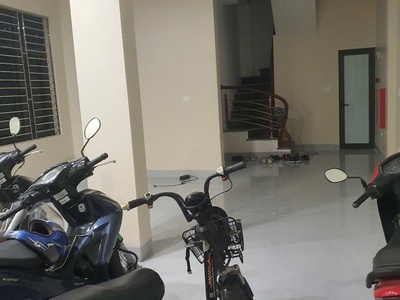 Cho thuê mbkd nguyễn ngọc nại - thanh xuân, dt 140m2, gồm tầng 1 2, thông sàn, giá thỏa thuận 3