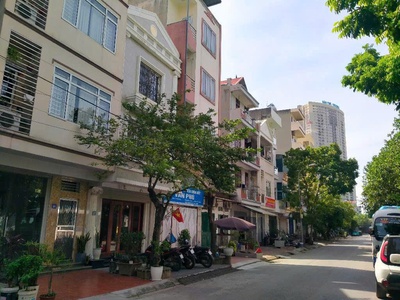 Nhà đẹp mặt phố kđt văn phú, hà đông giảm giá hơn 1 tỷ , vị trí vàng ,đầu tư sinh lời 0