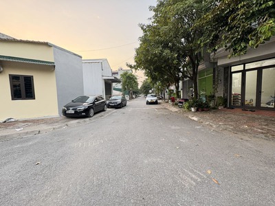 Chính chủ bán 60m2 đất TĐC Trâu Quỳ, Gia Lâm. Dãy hai mặt thoáng trước sau, mặt tiền rộng gần 7m 0