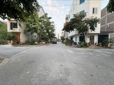 Chính chủ bán 60m2 đất TĐC Trâu Quỳ, Gia Lâm. Dãy hai mặt thoáng trước sau, mặt tiền rộng gần 7m 4