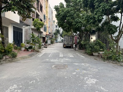 Chính chủ bán 60m2 đất TĐC Trâu Quỳ, Gia Lâm. Dãy hai mặt thoáng trước sau, mặt tiền rộng gần 7m 6