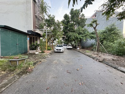 Chính chủ bán 60m2 đất TĐC Trâu Quỳ, Gia Lâm. Dãy hai mặt thoáng trước sau, mặt tiền rộng gần 7m 7