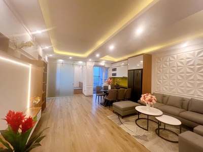 Bán gấp căn hộ 2 phòng ngủ, 78m , nội thất hiện đại, view cực đẹp tại KĐT Thanh Hà Cienco 5 0