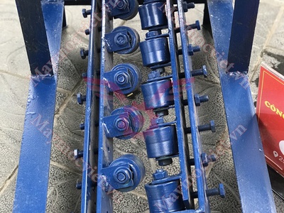 Máy duỗi sắt thép xây dựng 10 lô giá rẻ 3