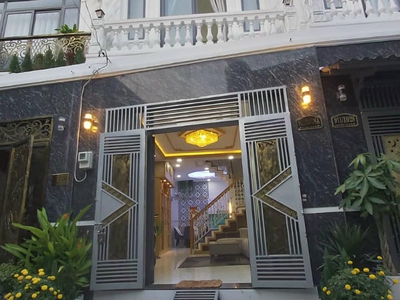 Nhà mới xây hẻm xe hơi ngay quang trung , gò vấp 0