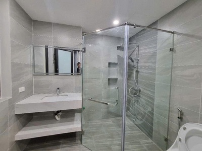 Cần bán nhanh nhà gõ 58/39 số 2 phố việt hưng, phường việt hưng, 1