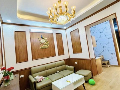 Bán căn tập thể tầng 1 phố lê gia định, 85m2, full nt, 3pn, giá 3.x tỷ 0