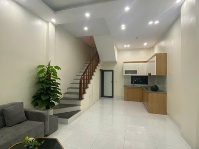 Bán nhà 3 tầng mới full nội thất trung tâm kì bá cách phan bá vành 25m 0