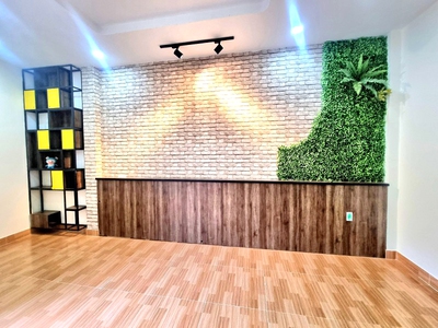 Bán nhà 2 tầng hẻm xe tải tránh 80m2 4x20m đẹp lung linh đường linh đông thủ đức chỉ 7,4 tỷ 1