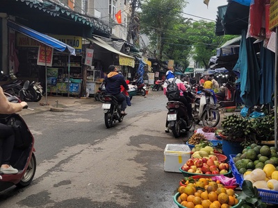 Bán nhà đất tặng mặt bằng kinh doanh sầm uất ngay chợ Bắc Mỹ An - cho thuê lại 12 triệu/ tháng 0