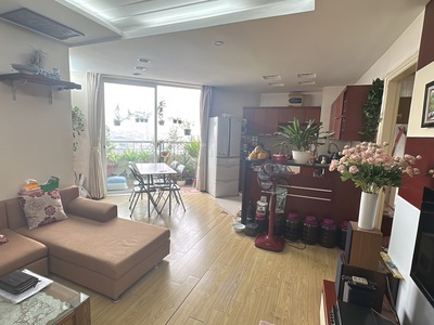 Bán căn cc tòa licogi 25 tân mai, nhà đẹp, căn góc, 3 ban công, 80m, 2 ngủ, sdcc, 4.4 tỷ 0