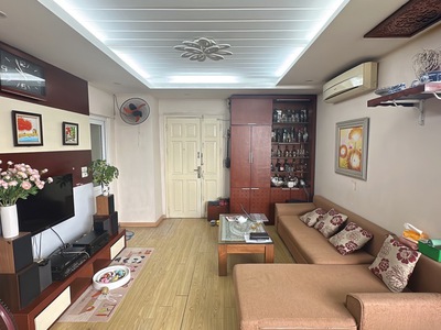 Bán căn cc tòa licogi 25 tân mai, nhà đẹp, căn góc, 3 ban công, 80m, 2 ngủ, sdcc, 4.4 tỷ 1