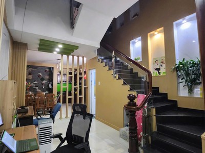 Bán nhà 3 tầng, 71m2, mặt tiền 4.2m, 8.1 tỷ tại đường 7, linh trung, sổ hồng đã hoàn công 1