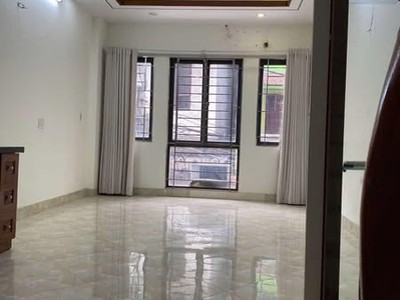 Cho thuê nhà ngõ oto 269 phố hoàng mai - hoàng mai, 32m2, 5 tầng, 3 ngủ, 4 vệ sinh, giá 12 triệu 2