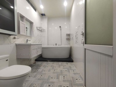 Cho thuê nhà phường an phú quận 2 giá 40tr, dt 5x20, có hầm, cách đường song hành 850m 4