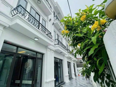 Bán độc lập 3 tầng ở thôn Quỳnh Hoàng An Dương 52m2, 1,95 tỷ 0