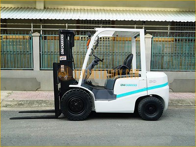 Xe nâng dầu 3 tấn của hãng Unicarriers đời 2015 1