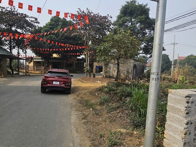 Lô đất sổ đỏ 73m2 thổ cư, thực tế hơn 80m2, mặt đường nhựa trung tâm Đông Yên, Quốc Oai giá đẹp 1