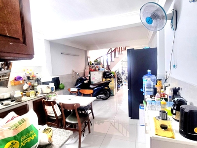 Bán nhà 2 tầng 49m2 4x13m vị trí đẹp gần phạm văn đồng hiệp bình chánh thủ đức chỉ 3,99 tỷ 0