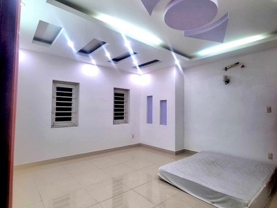 Bán nhà 3 tầng hẻm xe tải 162m2 8.3x19.5 chỉ 13 tỷ nhỉnh gần phạm văn đồng linh tây thủ đức 3
