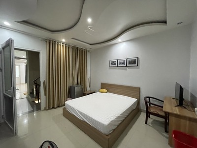 Cho thuê nhà Văn Cao, 7 ngủ khép kín, đầy đủ nội thất. 3