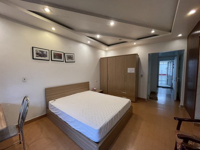 Cho thuê nhà Văn Cao, 7 ngủ khép kín, đầy đủ nội thất. 7